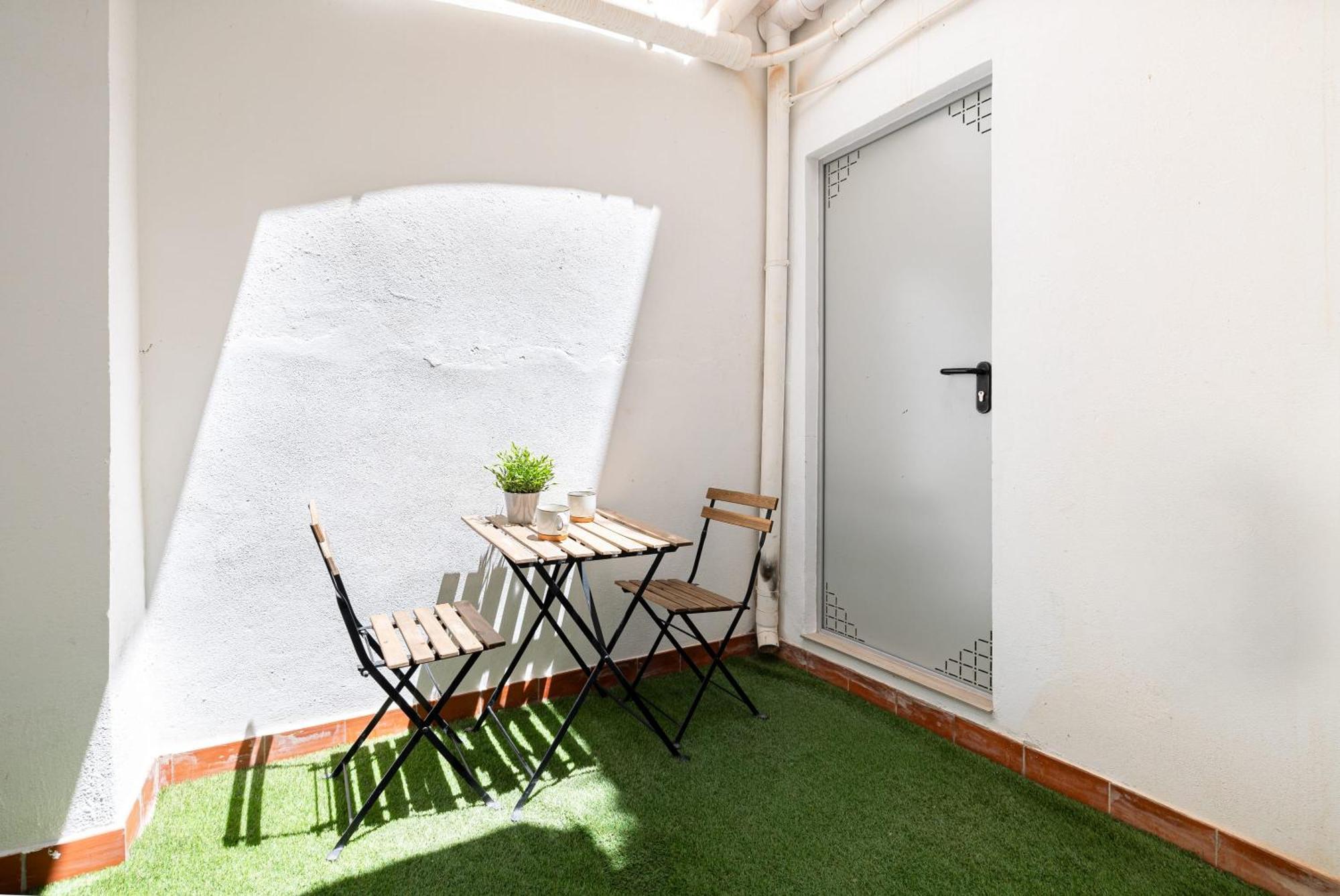 Cozy Apartment In The Heart Of Malaga Exterior photo